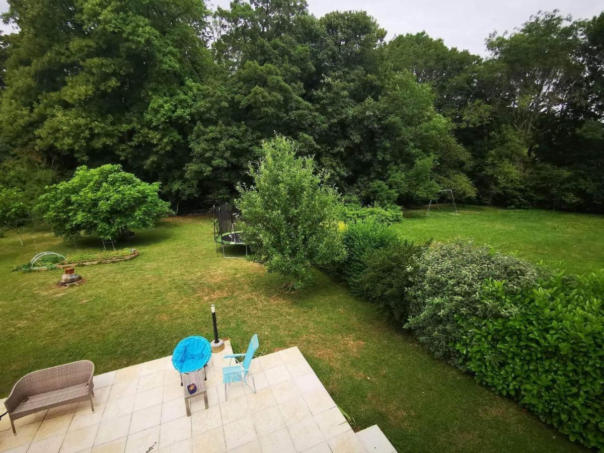 Suite Jacuzzi Au Calme Domont Exterior foto