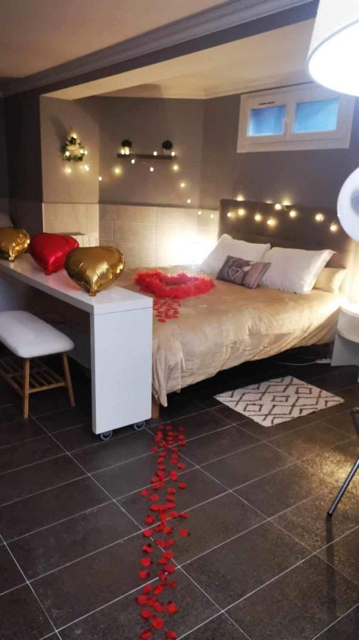 Suite Jacuzzi Au Calme Domont Exterior foto